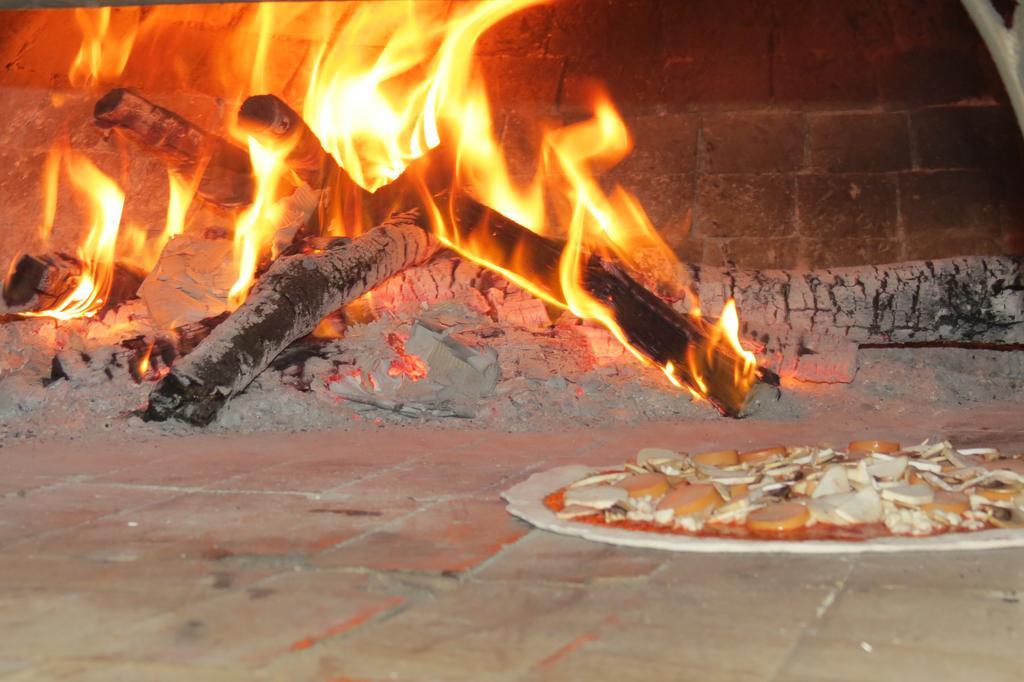 Pizza Italy Restaurant And Guesthouse Паттайя Экстерьер фото